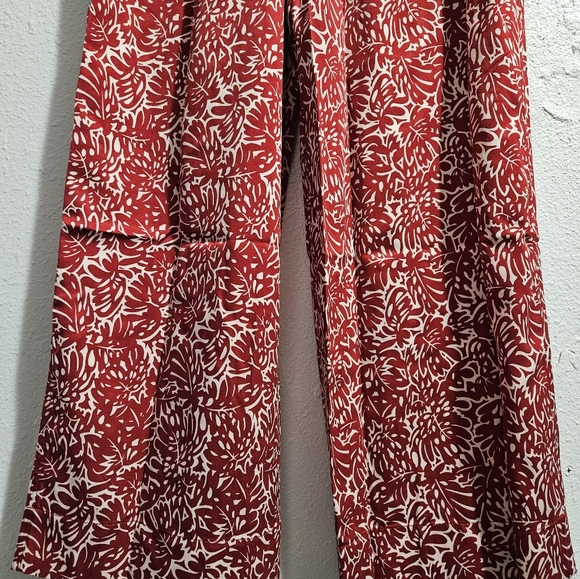 Club Manaco Designer Belted Pants Cherry White Silky Cream Pockets Flare M NWT - Picture 11 of 15